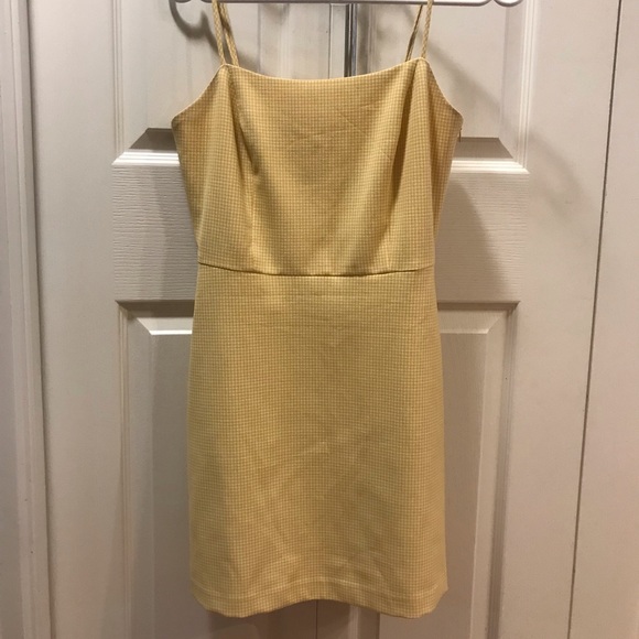 Aritzia (Wilfred) Size 4, plaid pattern, lightly worn - Picture 3 of 4